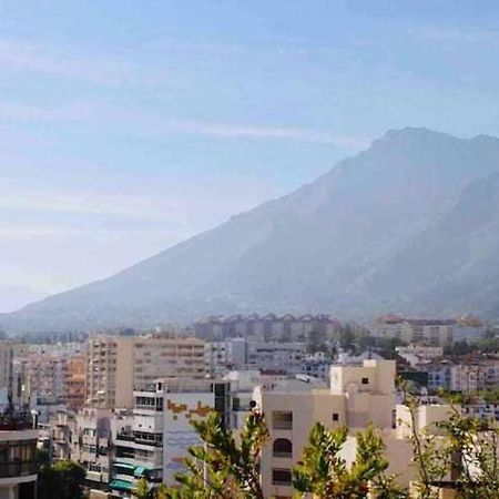Large Modern Beach Front Apartment, Rooftop Pool!! Marbella Bagian luar foto
